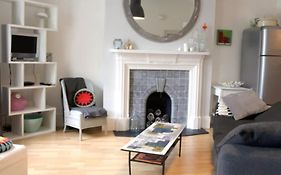 Trendy 2Bd Flat In West Hampstead